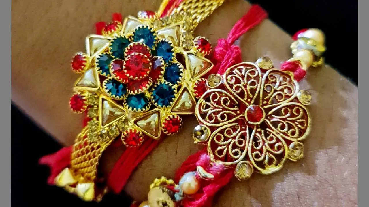 Rakshabandhan 2025: ರಕ್ಷಾ ಬಂಧನಕ್ಕೆ ಟ್ರೆಂಡಿಯಾದ ವೈವಿಧ್ಯಮಯ ರಾಖಿಗಳು - Image 5
