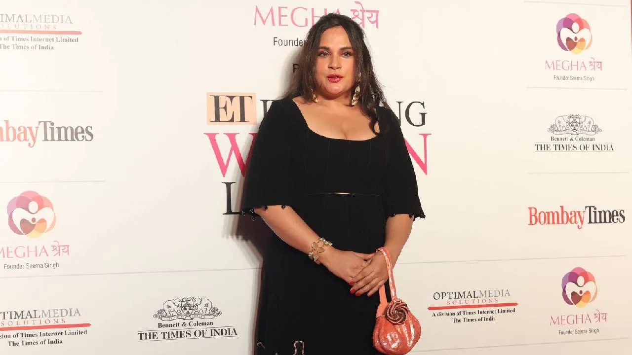 Red Carpet Event: ವುಮೆನ್ ಲೀಡರ್ಸ್ ಕಾನ್‌ಕ್ಲೇವ್‌ ಅವಾರ್ಡ್ಸ್ ಕಾರ್ಯಕ್ರಮಕ್ಕೆ ಬಾಲಿವುಡ್ ಸೆಲೆಬ್ರಿಟಿಗಳ ಗ್ರ್ಯಾಂಡ್ ಎಂಟ್ರಿ - Image 3