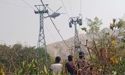 ರೋಪ್‌ವೇ ಟ್ರಾಲಿ ಬಿದ್ದು ಮಹಿಳೆ ಸಾವು; 6 ಜನರಿಗೆ ಗಾಯ