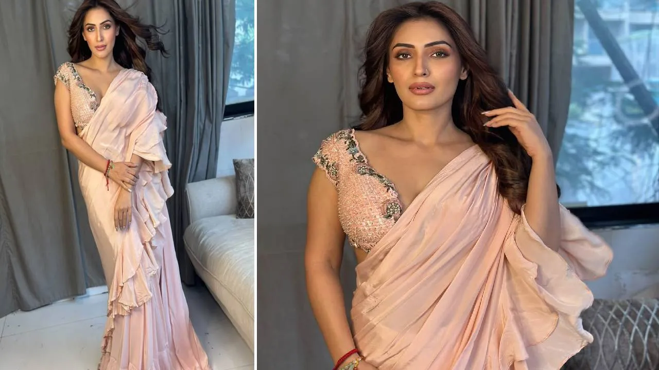 Saree Fashion 2026: ಗ್ಲಾಮರಸ್‌ ಲುಕ್‌ ಬಯಸುವ ನಾರಿಯರಿಗಾಗಿ ಸ್ಯಾಟೀನ್‌ನಲ್ಲೂ ಬಂತು ರಫಲ್ಸ್ ಸೀರೆ - Image 3