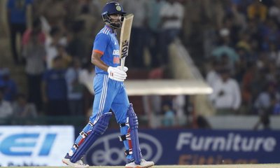 ಶತಕ ಬಾರಿಸಿ ಎಂಎಸ್‌ ಧೋನಿ ದಾಖಲೆ ಸರಿಗಟ್ಟಿದ ಗಾಯಕ್ವಾಡ್‌!