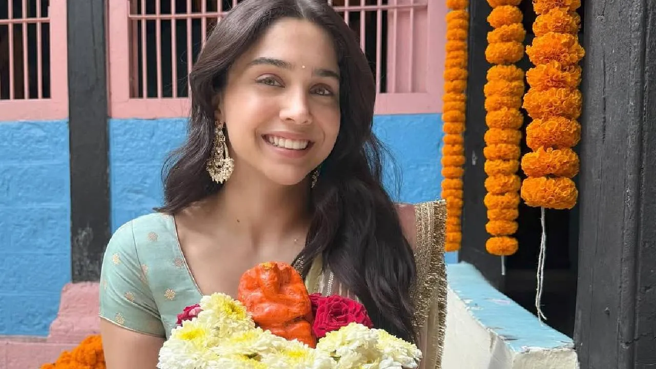 Ganesh Chathurthi 2025: ಬಾಲಿವುಡ್ ತಾರೆಯರ ಗಣೇಶ ಹಬ್ಬದ ಸಂಭ್ರಮ ಹೇಗಿತ್ತು? ಇಲ್ಲಿದೆ ಫೋಟೊ - Image 7