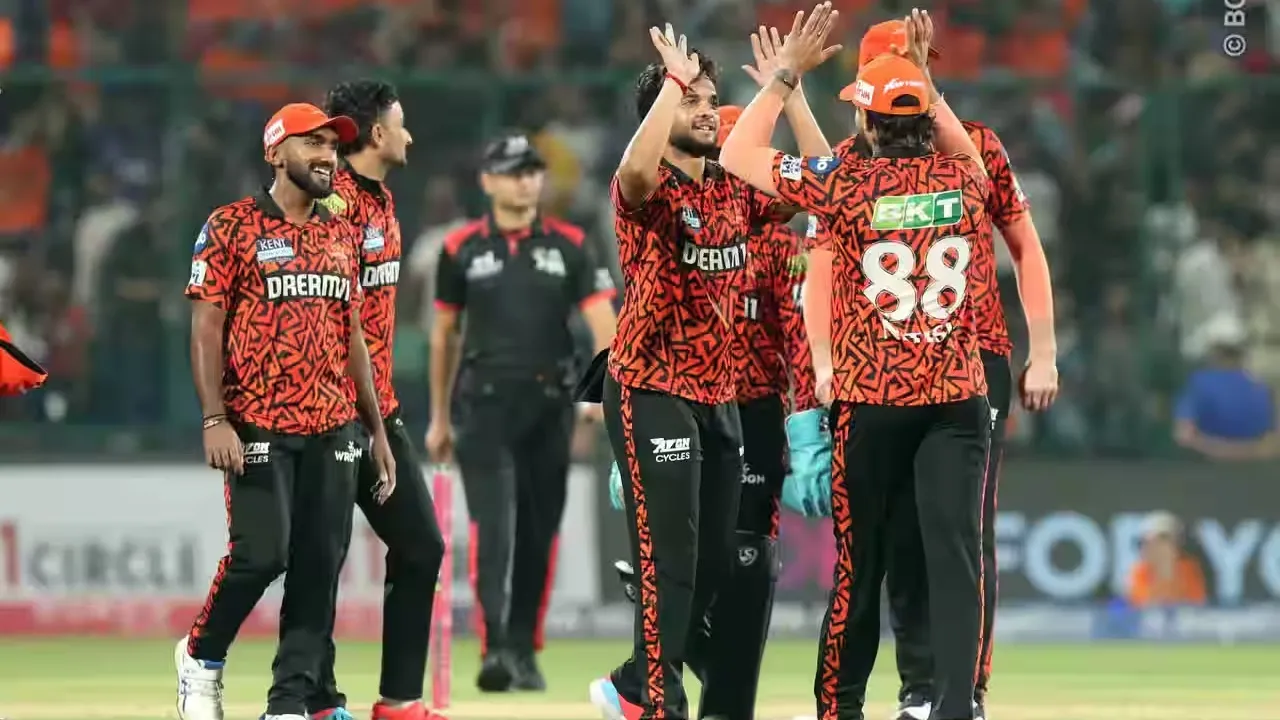 IPL 2025: ಇನ್‌ಸ್ಟಾಗ್ರಾಮ್‌ನಲ್ಲಿಯೂ ಎಲ್ಲಾ ತಂಡಗಳನ್ನು ಹಿಂದಿಕ್ಕಿದ ರಾಯಲ್‌ ಚಾಲೆಂಜರ್ಸ್‌ ಬೆಂಗಳೂರು! - Image 6