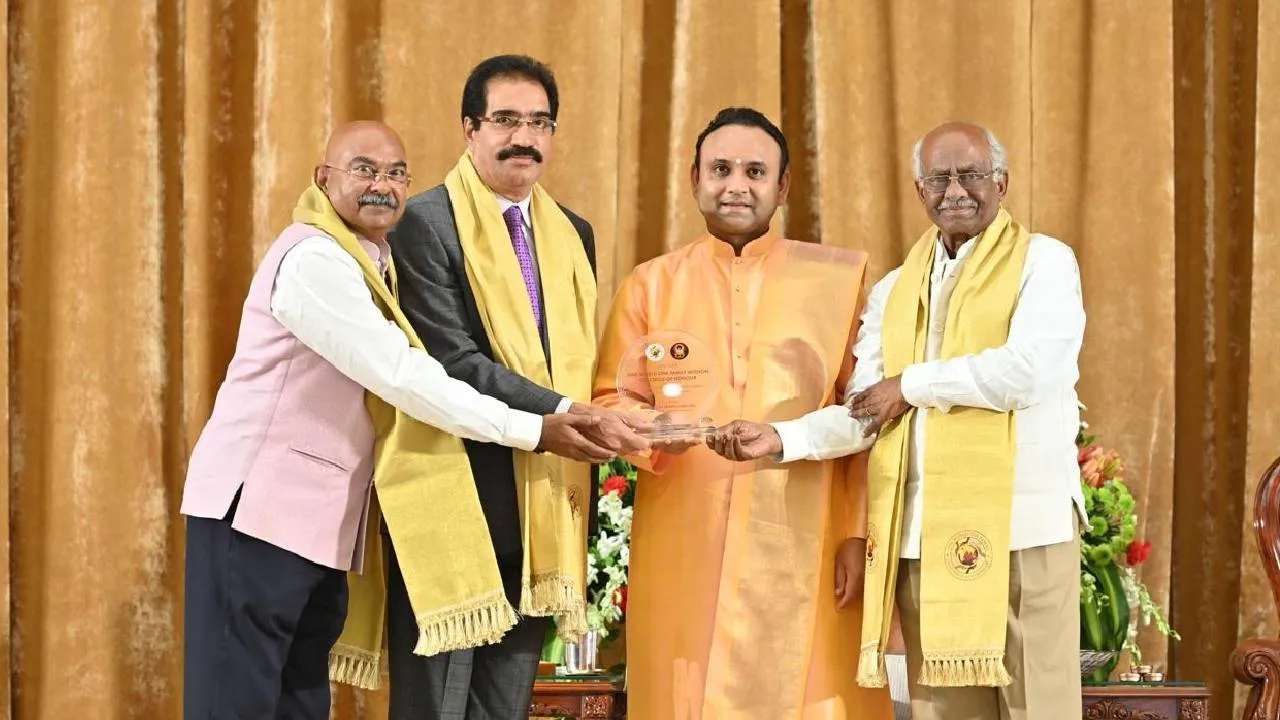 Sadguru Sri Madhusudan Sai 1