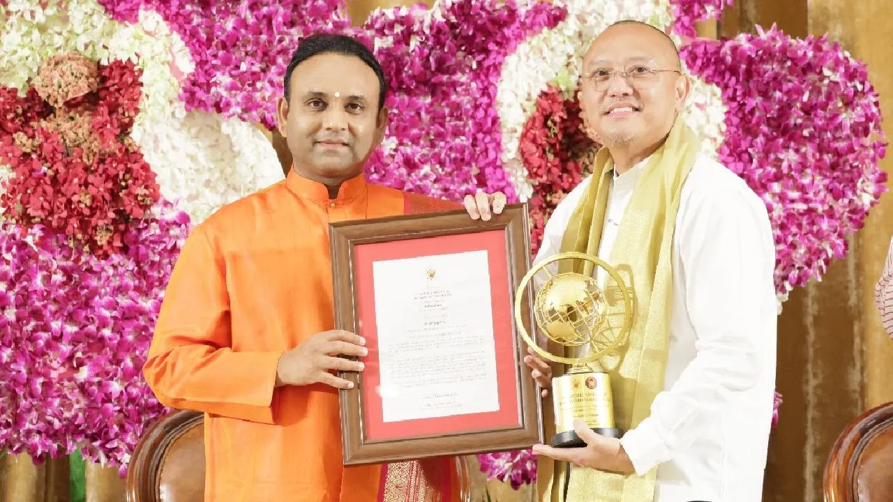 Sadguru Sri Madhusudan Sai 1