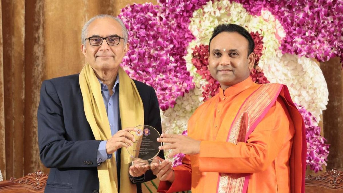 Sadguru Sri Madhusudan Sai 2