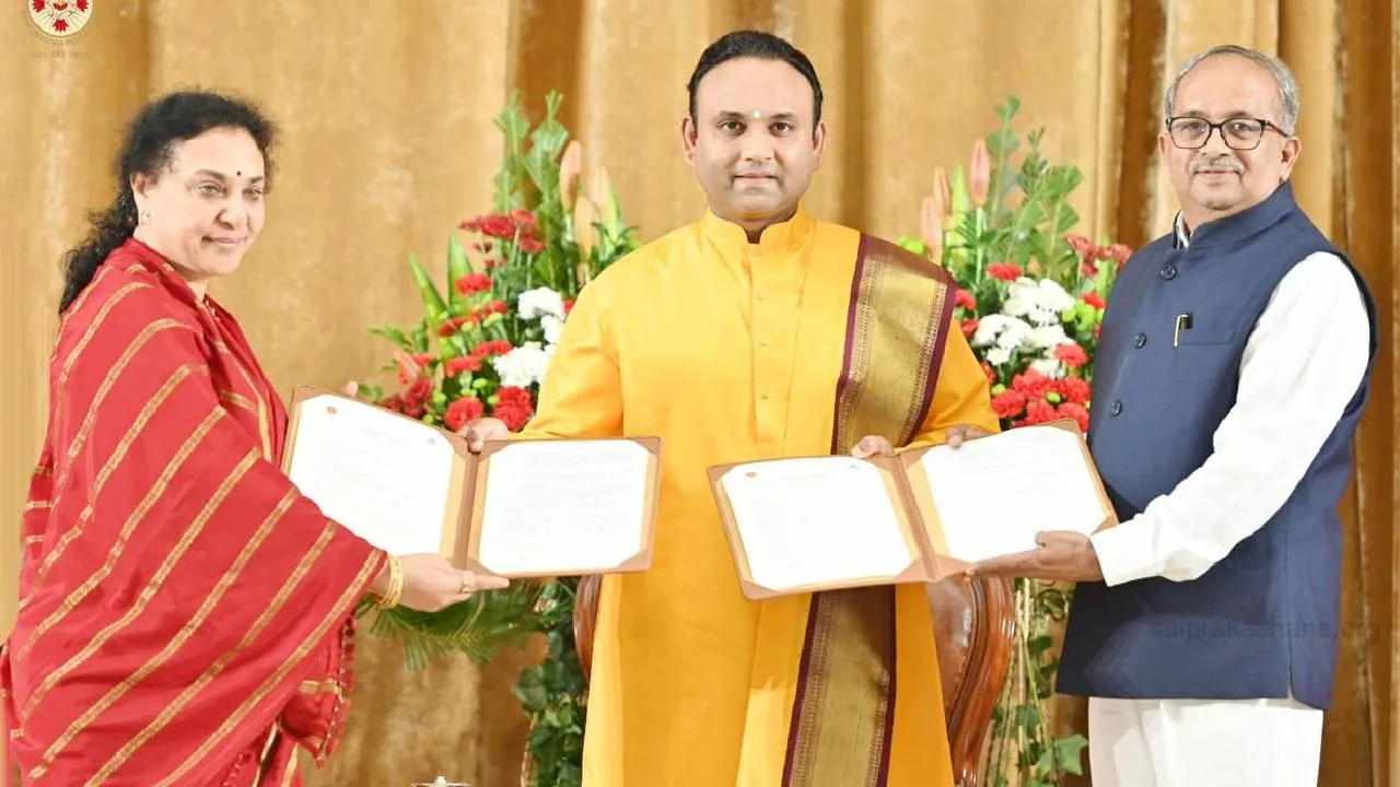 Sadguru Sri Madhusudan Sai 2