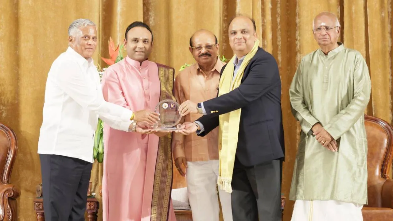 Sadguru Sri Madhusudan Sai 2