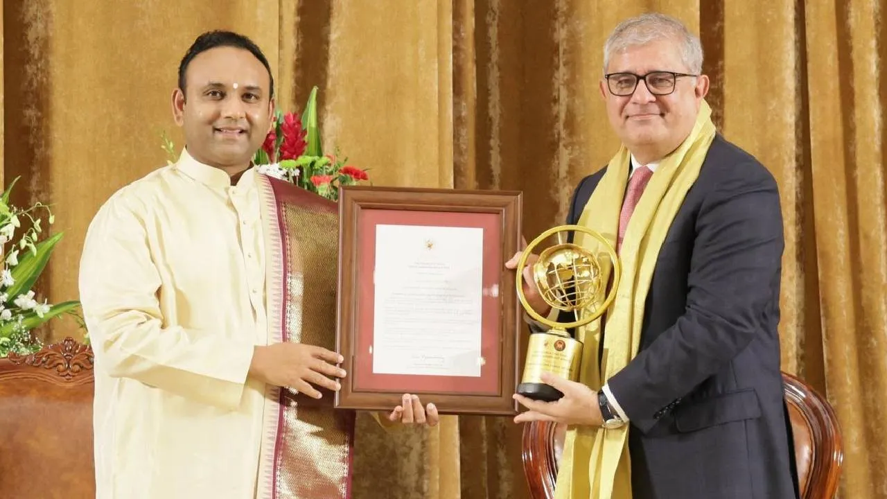 Sadguru Sri Madhusudan Sai 6