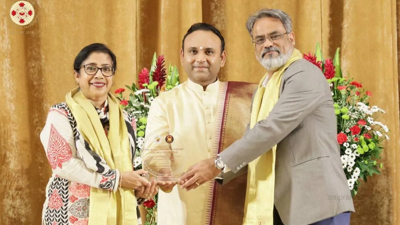 Sadguru Sri Madhusudan Sai 7