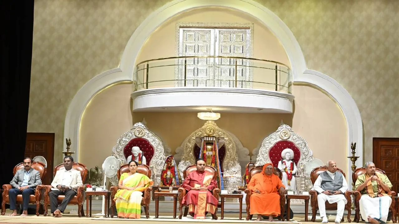 Sadhguru Shri Madhusudan Sai 1