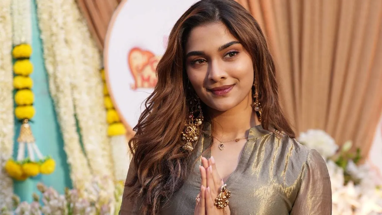 Ganesh Chaturthi 2025: ಬಾಂಬೆ ಟೈಮ್ಸ್ ಗಣೇಶ ಮಹೋತ್ಸವಕ್ಕೆ ಅದ್ಧೂರಿಯಾಗಿ ಎಂಟ್ರಿ ಕೊಟ್ಟ ಬಾಲಿವುಡ್‌ ಸೆಲೆಬ್ರಿಟಿಗಳು - Image 2