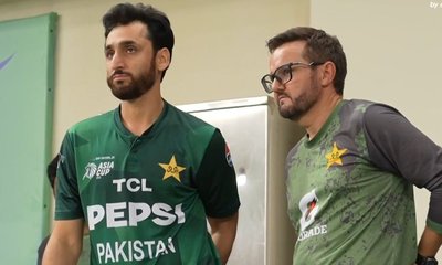 ಪಾಕ್‌ ಹೆಡ್‌ ಕೋಚ್‌ ಜತೆಗೆ ಸಲ್ಮಾನ್‌ ಆಘಾ ಮಾತಿನ ಚಕಮಕಿ!