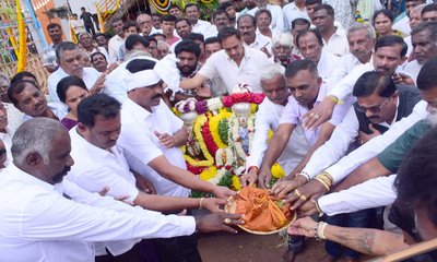 ಎಚ್.ಕ್ರಾಸ್‌ನಲ್ಲಿ ಶ್ರೀಸೀತಾ ರಾಮಾಂಜನೇಯ ಸ್ವಾಮಿ ಬ್ರಹ್ಮರಥೋತ್ಸವ ಸಂಭ್ರಮ