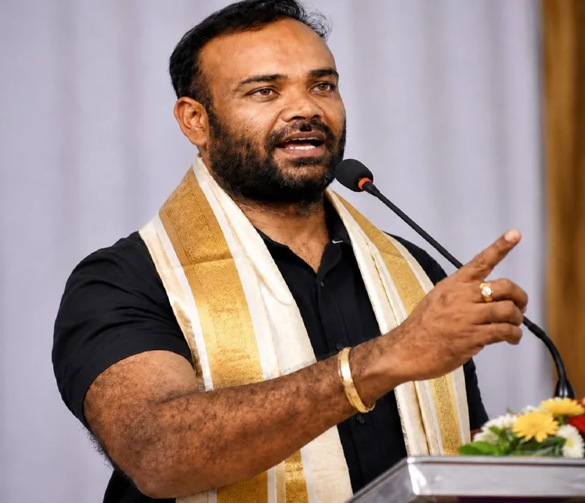 Bangalore News: ಶಿಕ್ಷಕರು, ಅತಿಥಿ ಶಿಕ್ಷಕರು, ಅಂಗನವಾಡಿ ನೌಕರರ ನೇಮಕಾತಿಗೂ ಒಳಮೀಸಲಾತಿ ಕಡ್ಡಾಯವಾಗಿ ಜಾರಿಗೊಳಿಸಿ: ಡಾ.ಎಸ್.ಸಂಗಮೇಶ್ ಆಗ್ರಹ