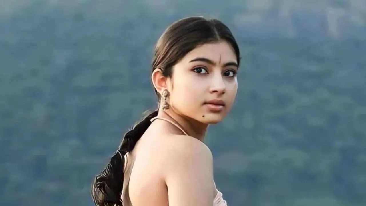Sara Arjun: 40 ವರ್ಷದ ರಣವೀರ್‌ ಸಿಂಗ್‌ಗೆ ಜೋಡಿಯಾದ 20ರ ಹರೆಯದ ನಟಿ; ಯಾರಿವರು ಗೊತ್ತೆ? - Image 3