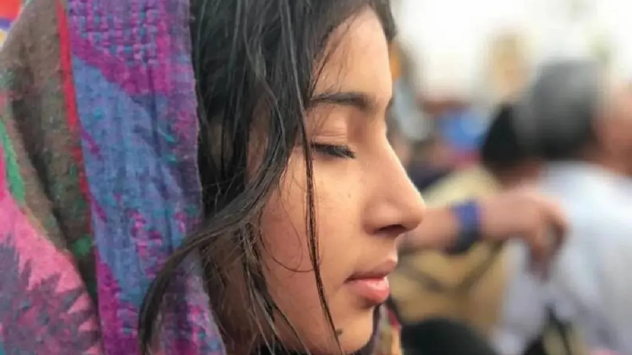 Sara Arjun: 40 ವರ್ಷದ ರಣವೀರ್‌ ಸಿಂಗ್‌ಗೆ ಜೋಡಿಯಾದ 20ರ ಹರೆಯದ ನಟಿ; ಯಾರಿವರು ಗೊತ್ತೆ? - Image 4