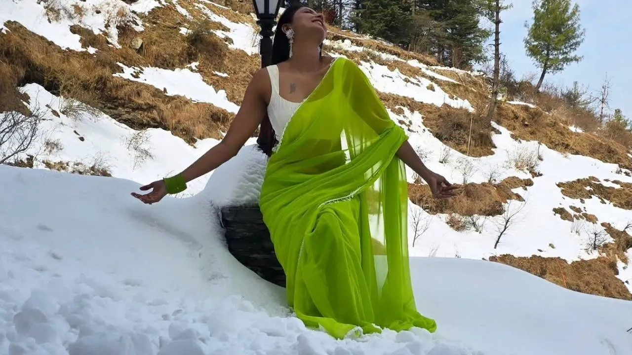 Star Fashion 2026: ಸೀರೆಯುಟ್ಟು ಹಿಮ ರಾಶಿಯ ನಡುವೆ ಸಂಭ್ರಮಿಸಿದ ಶುಭಾ ರಕ್ಷಾ - Image 2