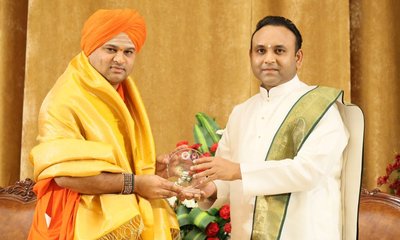 ನಮ್ಮೊಳಗಿನ ದೇವರ ಮಾತು ಕೇಳಿಸಿಕೊಳ್ಳಲು ಮೌನದಿಂದ ಮಾತ್ರವೇ ಸಾಧ್ಯ