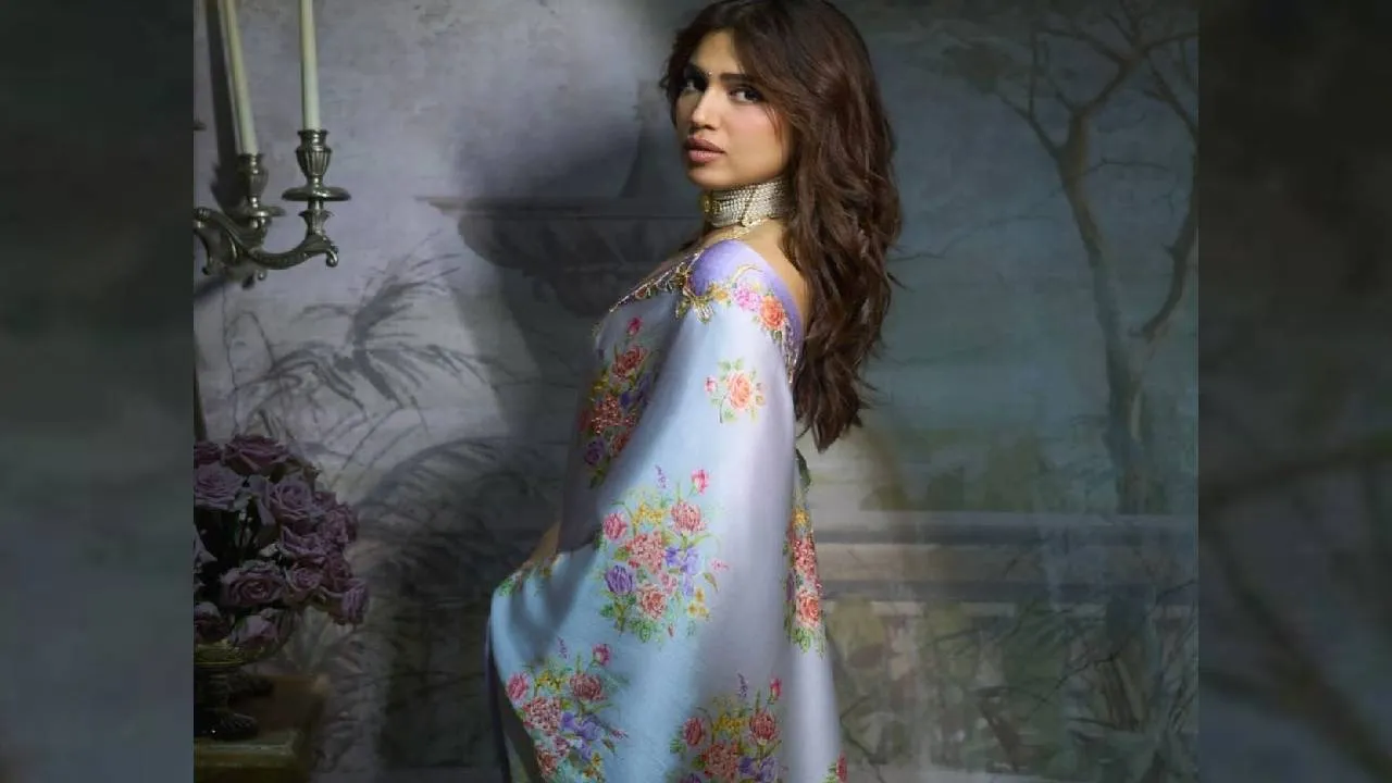 Star Saree Fashion 2026: ಭೂಮಿ ಪೆಡ್ನೇಕರ್ ಉಟ್ಟ ಸ್ಯಾಟಿನ್‌ ಫ್ಲೋರಲ್‌ ಸೀರೆಯ ಜಾದೂ - Image 5