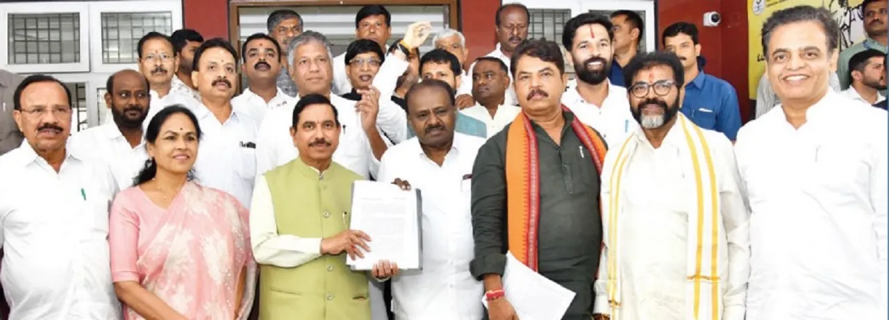 SIR: ಎಸ್‌ʼಐಆರ್‌ʼನಲ್ಲಿ ʼಕೈʼಚಳಕ: ತಿರುಗಿಬಿದ್ದ ಬಿಜೆಪಿ, ಜೆಡಿಎಸ್‌