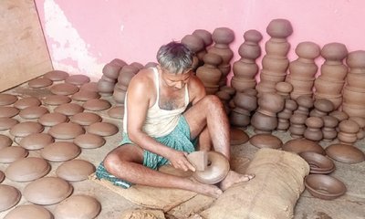 ಬೇಸಿಗೆ ಹೊತ್ತಿಗೆ ಮತ್ತೆ ನೆನಪಾಗುವ ಮಣ್ಣಿನ ಹೂಜಿ