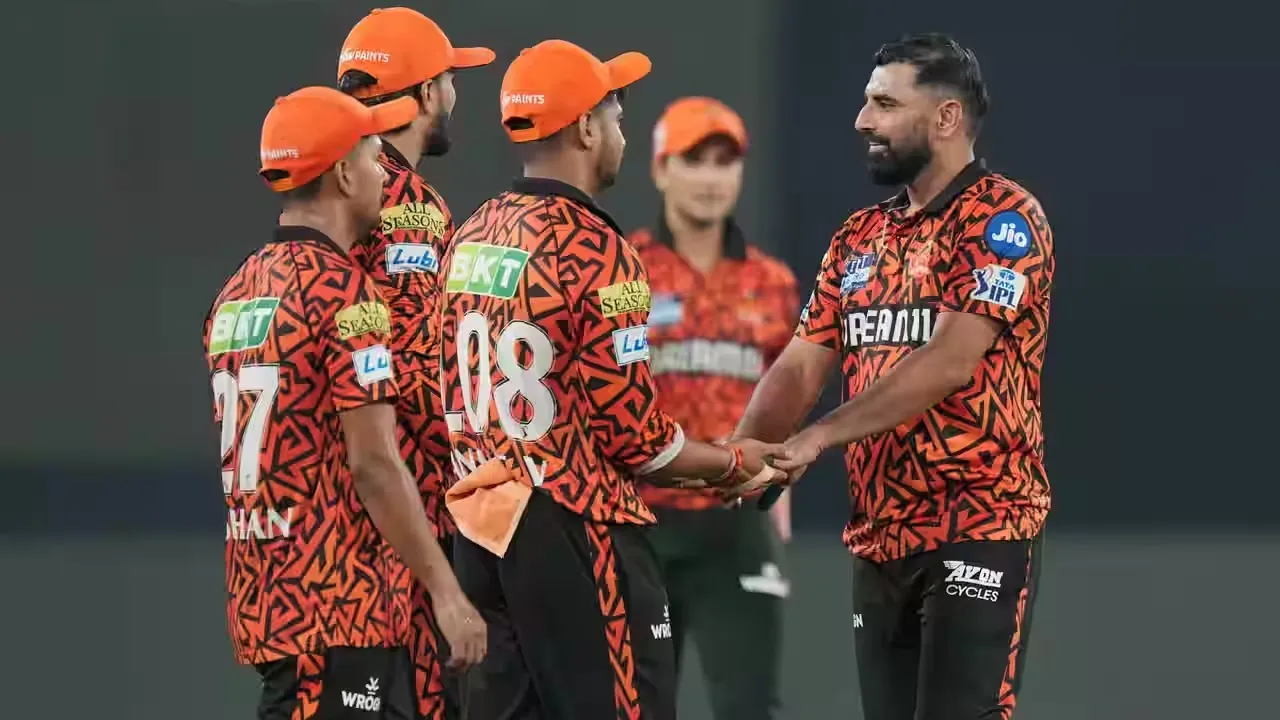 CSK vs SRH: ಐಪಿಎಲ್‌ ಟೂರ್ನಿಯಲ್ಲಿ ಅಪರೂಪದ ದಾಖಲೆ ಬರೆದ ಮೊಹಮ್ಮದ್‌ ಶಮಿ! - Image 4