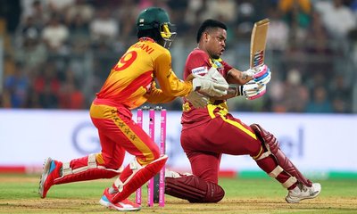 ವೆಸ್ಟ್‌ ಇಂಡೀಸ್‌ ಪರ ವೇಗದ ಫಿಫ್ಟಿ ಬಾರಿಸಿದ ಶಿಮ್ರಾನ್‌ ಹೆಟ್ಮಾಯೆರ್‌!