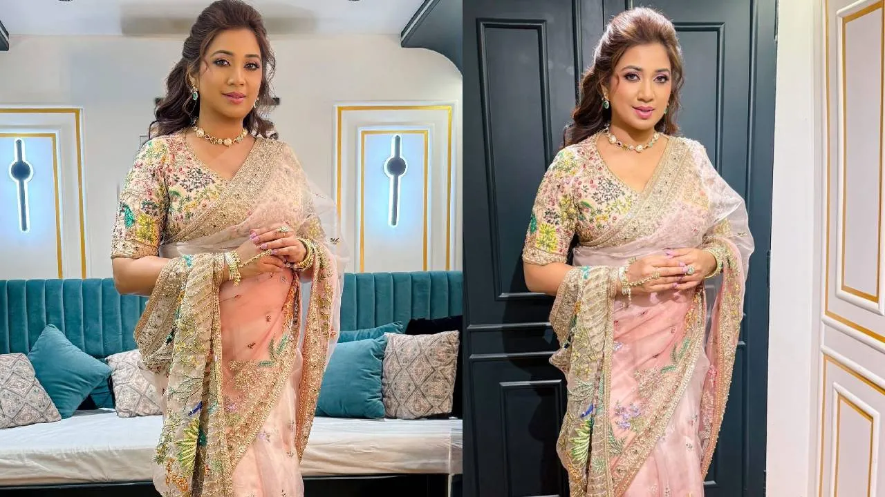Star Fashion 2025: ಸ್ಯಾರಿಯಲ್ಲಿ ಬ್ಯೂಟಿಫುಲ್ ಲುಕ್ ಕೊಟ್ಟ ಗಾಯಕಿ ಶ್ರೇಯಾ ಘೋಷಾಲ್‌ - Image 2