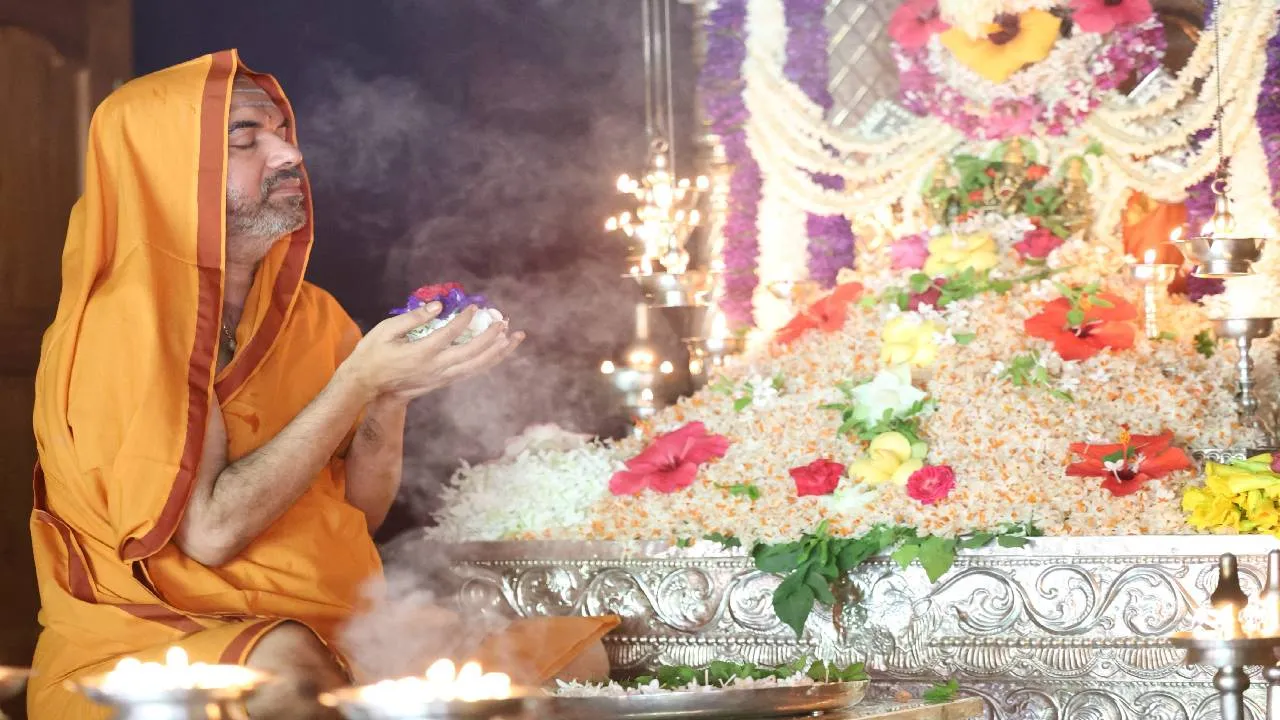 Shri Raghaveshwara Bharathi Mahaswamiji