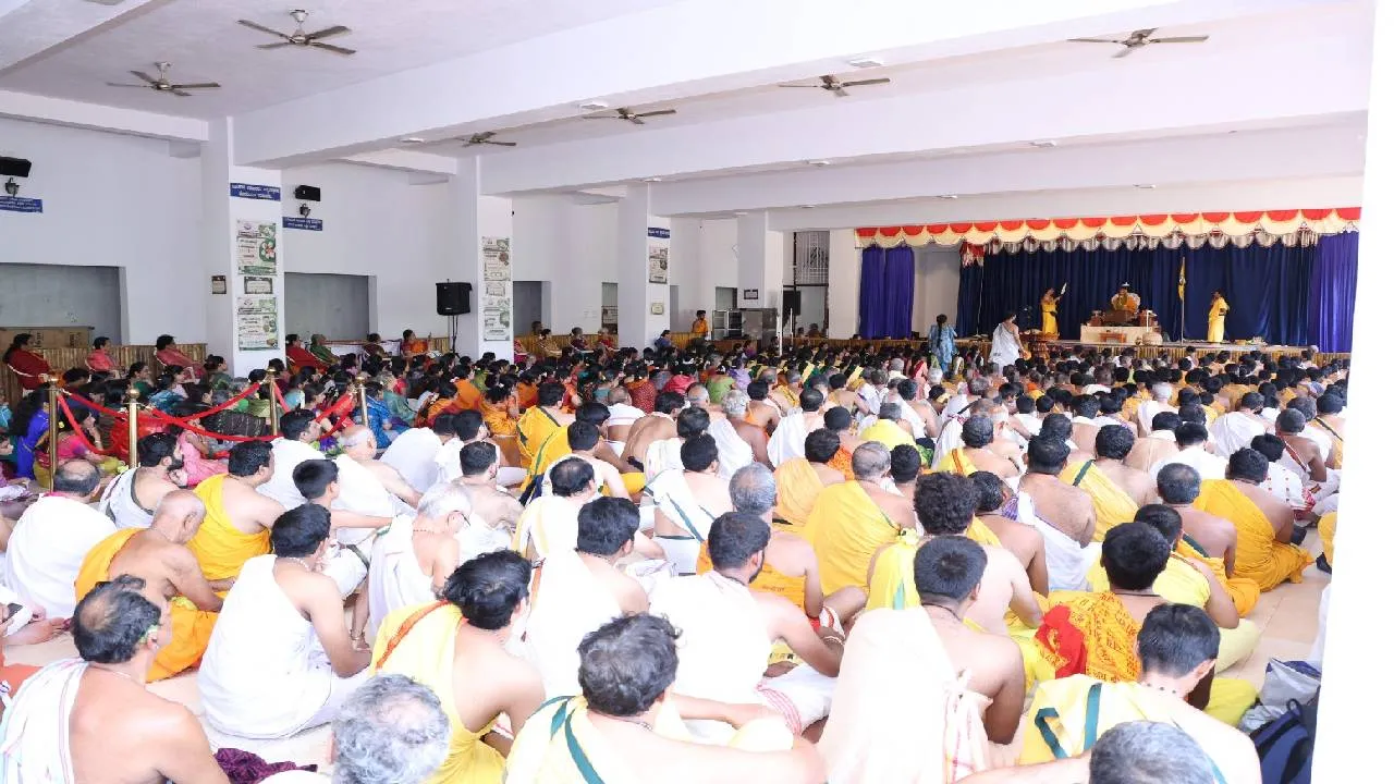 Shri Raghaveshwara Bharathi Swamiji