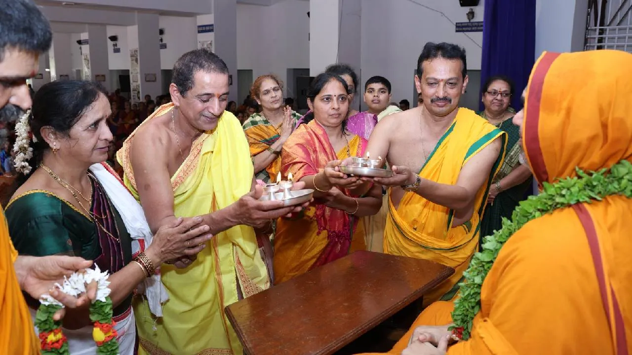 Shri Raghaveshwara Bharathi Swamiji