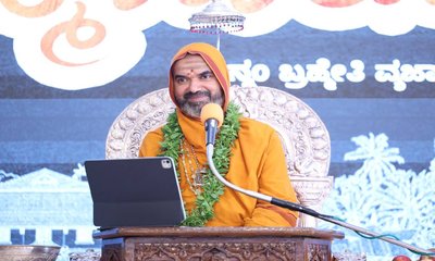 ಗೋವಿನ ಉತ್ಪನ್ನಗಳು ಹಿಂಸೆಯ ವ್ಯಾಪ್ತಿಗೆ ಬರುವುದಿಲ್ಲ: ರಾಘವೇಶ್ವರ ಶ್ರೀ