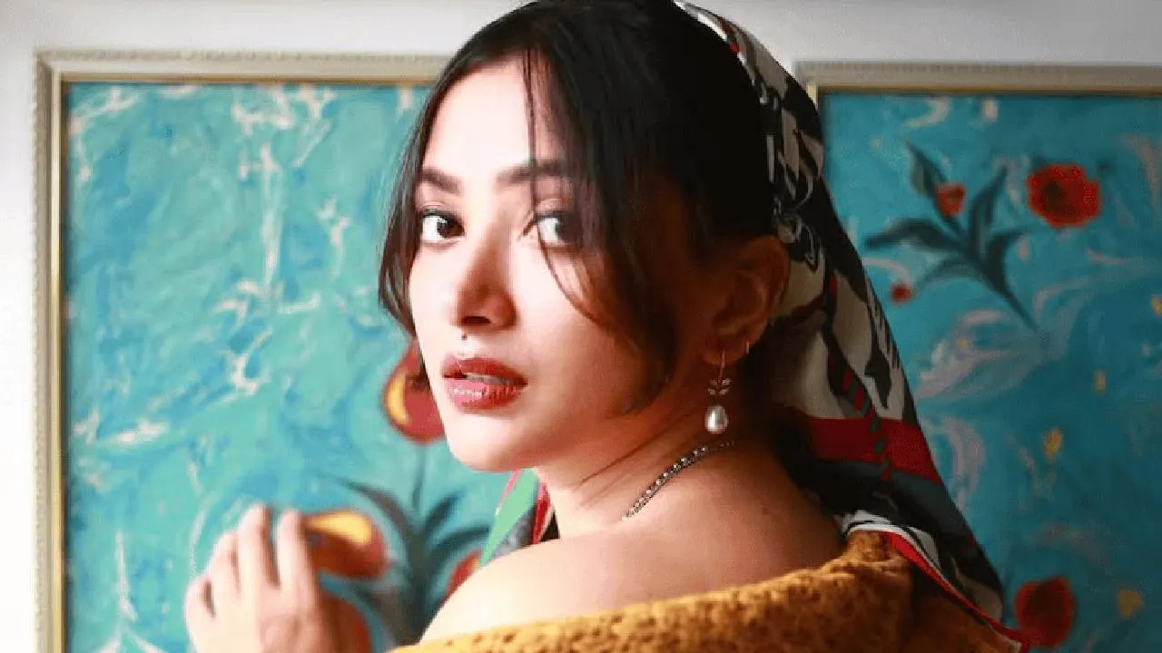 Shweta Basu:17ರ ವಯಸ್ಸಿನಲ್ಲೇ ಸ್ಟಾರ್, 23ನೇ ವಯಸ್ಸಲ್ಲಿ ಅರೆಸ್ಟ್, ಮದುವೆಯಾಗಿ 9 ವರ್ಷಕ್ಕೆ ಡಿವೋರ್ಸ್! ಯಾರು ಆ ನಟಿ? - Image 1
