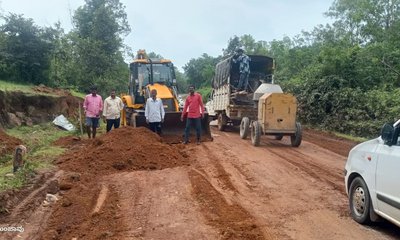 ಬೇಸತ್ತು ಹೊಂಡ ಮುಚ್ಚಿದ ಕಾನಸೂರು ಗ್ರಾಮಸ್ಥರು