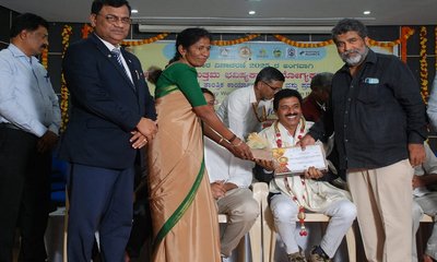ತಜ್ಞ ಮಧುಕೇಶ್ವರ ಹೆಗಡೆ ಕಲ್ಲಳ್ಳಿಮನೆ ಅವರಿಗೆ ಸನ್ಮಾನ
