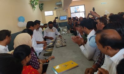 ಇಂದಿರಾ ಕ್ಯಾಂಟಿನ್ ಉದ್ಘಾಟಿಸಿದ ಸಚಿವ ಮಂಕಾಳ ವೈದ್ಯ