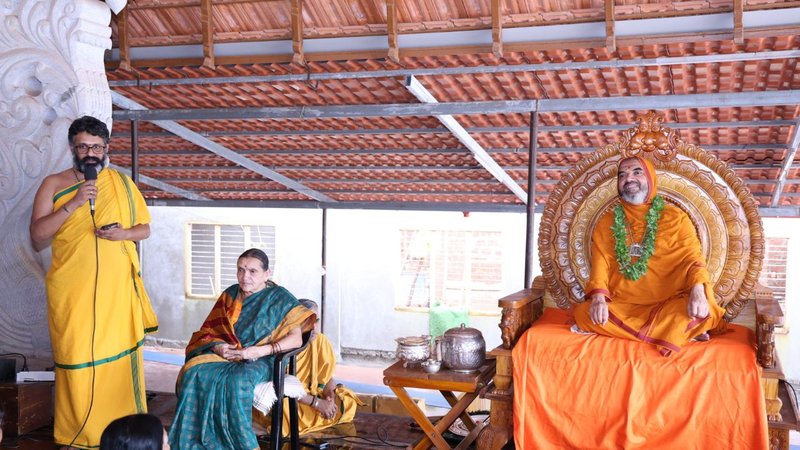 Sri Raghaveshwara Bharathi Shri