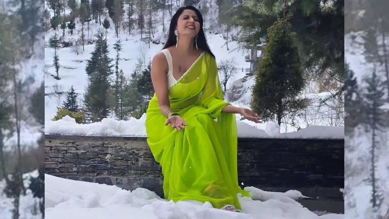 Star Fashion 2026: ಸೀರೆಯುಟ್ಟು ಹಿಮ ರಾಶಿಯ ನಡುವೆ ಸಂಭ್ರಮಿಸಿದ ಶುಭಾ ರಕ್ಷಾ - Image 5