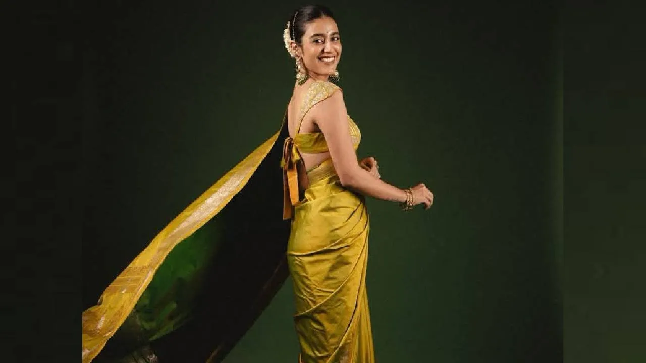 Star Fashion Review 2026: ನೆತ್ತಿಗೇರಿದ ಪ್ರಿಯಾ ವಾರಿಯರ್‌ ಕಿವಿಯೋಲೆಯ ಮಾಟಿ - Image 4
