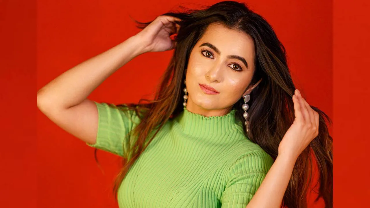 Star Monsoon Fashion 2025: ಮಾನ್ಸೂನ್‌ನಲ್ಲಿ ನಟಿ ಅದ್ವಿತಿ ಶೆಟ್ಟಿಯ ಸ್ಪೋರ್ಟಿವ್‌ ಲುಕ್‌ - Image 3