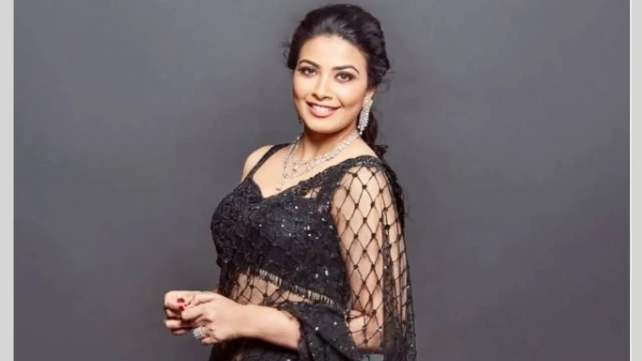 Star Saree Fashion 3