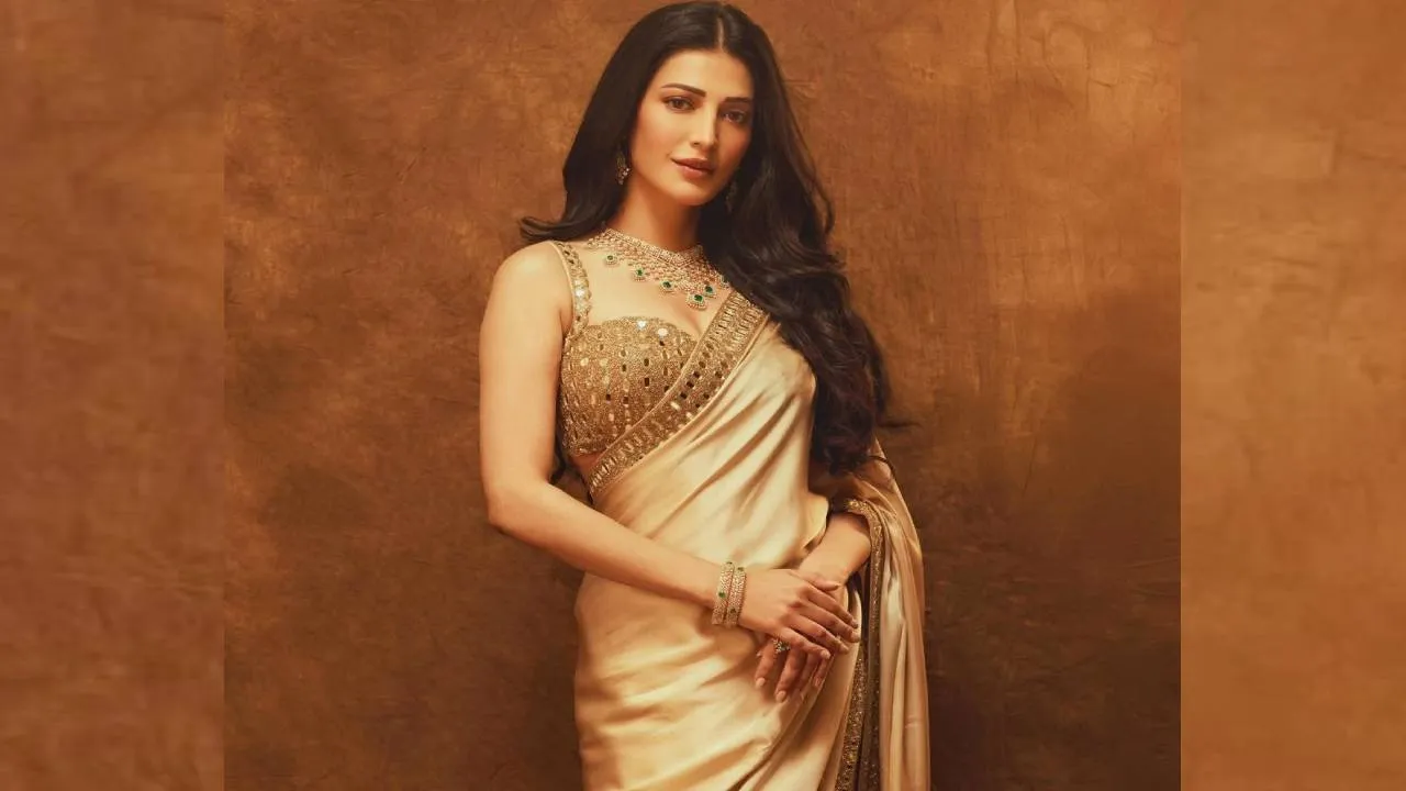 Star Saree Fashion 2026: ಶ್ರುತಿ ಹಾಸನ್‌ ರೀತಿ ಗೋಲ್ಡನ್‌ ಸೀರೆಯಲ್ಲಿ ಕಾಣಲು ಇಲ್ಲಿವೆ ಟಿಪ್ಸ್ - Image 4