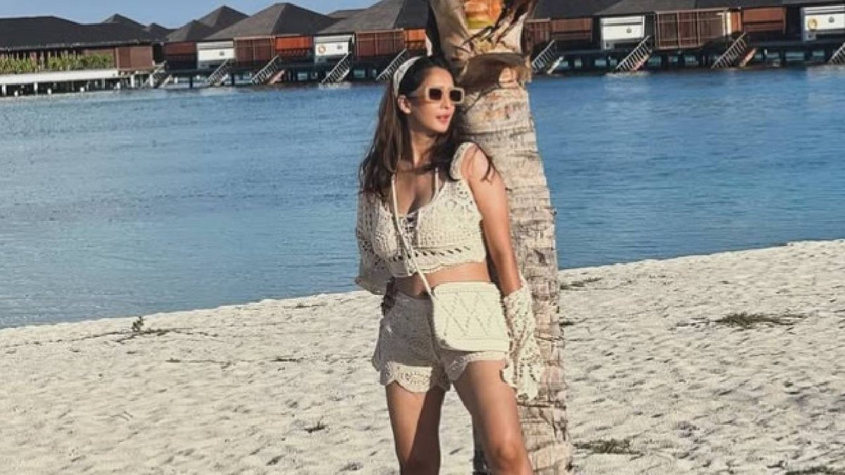 Stars Holiday Fashion 2