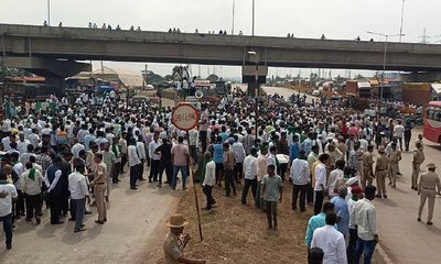 ಬೆಳಗಾವಿಯಲ್ಲಿ ಪೊಲೀಸರ ಮೇಲೆ ಕಲ್ಲು ತೂರಾಟ; 11 ಮಂದಿ ಮೇಲೆ FIR