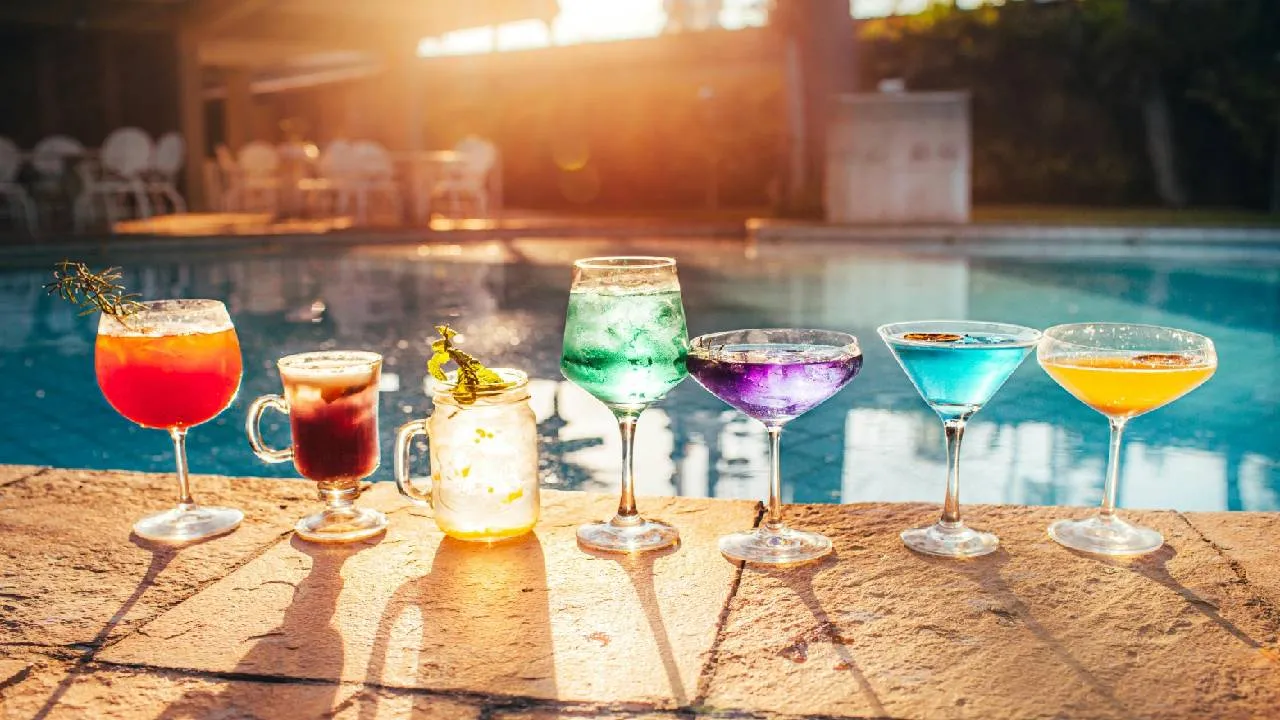 Summer Trend 2026: ಬಿಸಿಲ ಝಳ ಹೆಚ್ಚಳ; ಉದ್ಯಾನನಗರಿಯಲ್ಲಿ ಪೂಲ್ ಪಾರ್ಟಿಗಳ ಅಬ್ಬರ! - Image 4