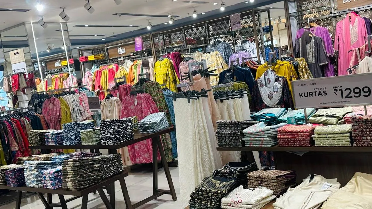 Summer Shopping 2026: ಯುವತಿಯರ ಸಮ್ಮರ್‌ ಫ್ಯಾಷನ್‌ವೇರ್ಸ್ ಶಾಪಿಂಗ್‌ಗೆ ಇಲ್ಲಿವೆ ಸಿಂಪಲ್‌ ಟಿಪ್ಸ್ - Image 5