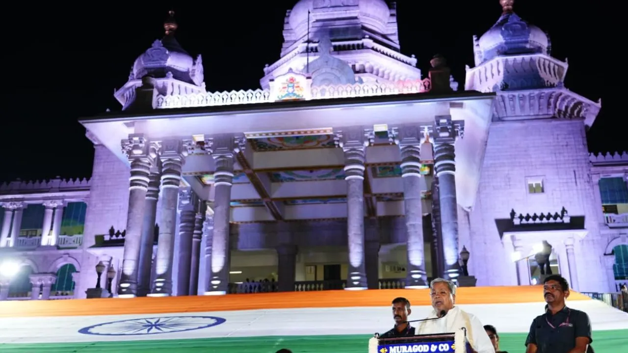 ಬೆಳಗಾವಿ ಸುವರ್ಣ ವಿಧಾನಸೌಧದ ಆವರಣದಲ್ಲಿ ಉದ್ಯಾನವನ, ಕಾರಂಜಿ ಉದ್ಘಾಟಿಸಿದ ಸಿಎಂ - Image 4