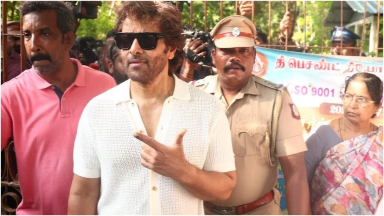 Tamil Nadu Elections: ಮುಂಜಾನೆಯೇ ಮತ ಚಲಾಯಿಸಿದ ಅಜಿತ್, ಸರತಿ ಸಾಲಿನಲ್ಲಿ ನಿಂತು ವೋಟ್‌ ಹಾಕಿದ ಸ್ಟಾರ್‌ಗಳು, ಇಲ್ಲಿವೆ ನೋಡಿ ಫೋಟೋಗಳು - Image 6