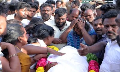 ಕಾಲ್ತುಳಿತದಲ್ಲಿ ಮೃತರ ಕುಟುಂಬಕ್ಕೆ 20 ಲಕ್ಷ ರೂ. ಪರಿಹಾರ ಘೋಷಿಸಿದ ವಿಜಯ್‌